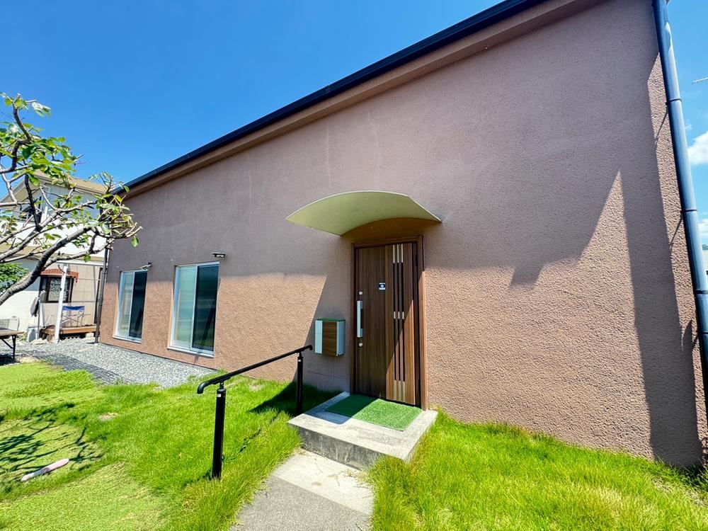 Modern 4LDK Designer House in Asakura - Photo 1