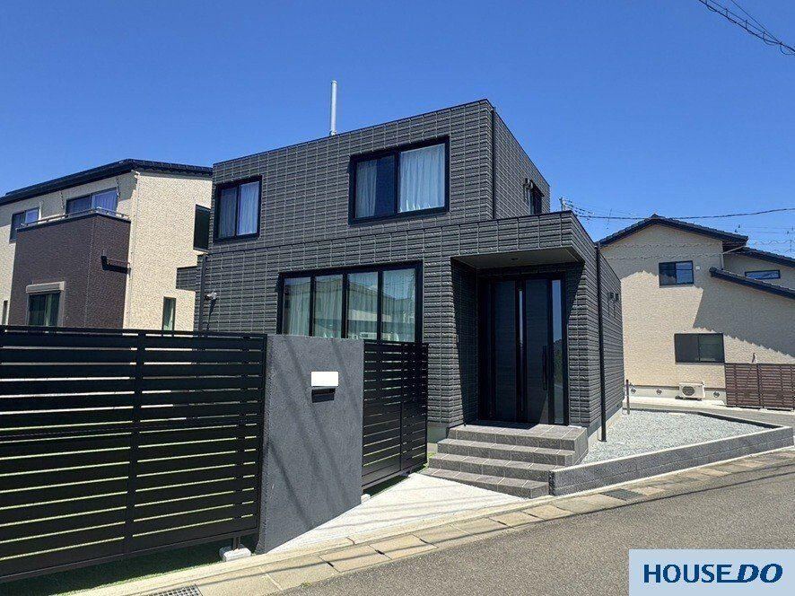 3LDK house in Kai, Yamanashi - Photo 1