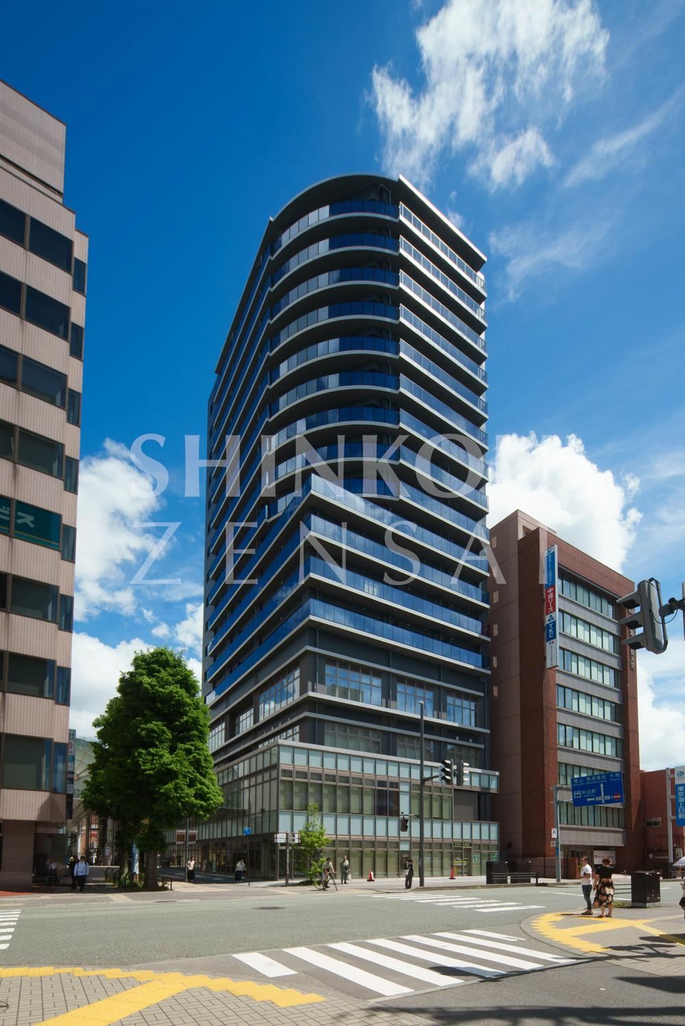Modern 2LDK Apartment in Central Akita - Photo 1