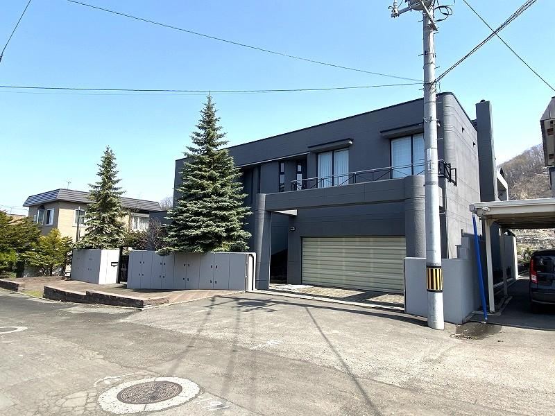 7LDKK+S house in Nishi Ward, Sapporo, Hokkaido - Photo 1