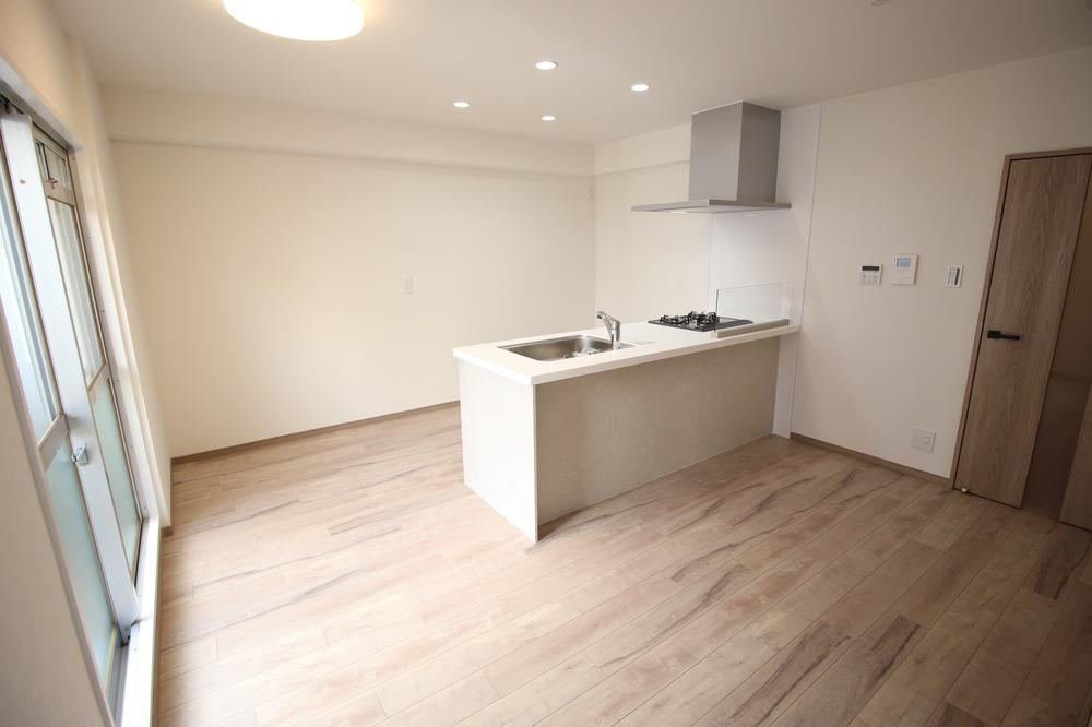 3LDK apartment in Chuo Ward, Osaka - Photo 1