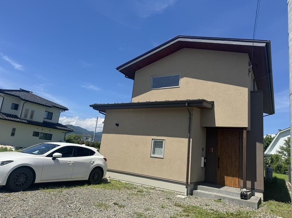 Modern 4LDK+S Detached House in Ueda, Nagano - Photo 1