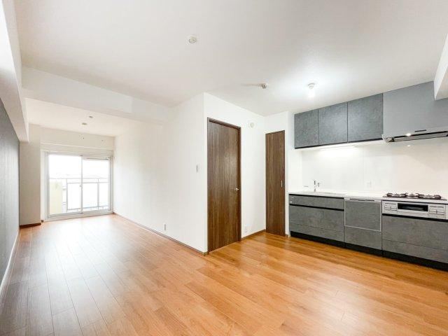 2LDK apartment in Higashinada Ward, Kobe, Hyogo - Photo 1