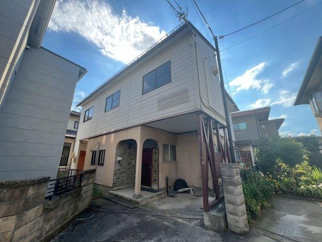 Comfortable 4LDK Home with Ample Storage in Yamagata - Photo 1