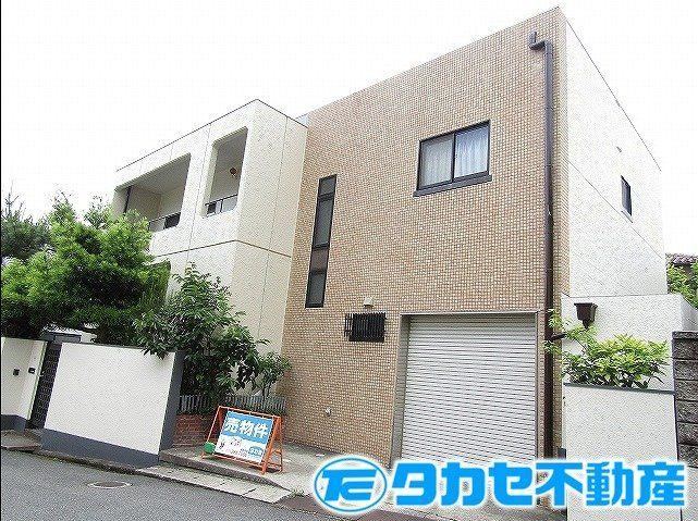 Large 6LDK Detached House in Himeji - Photo 1