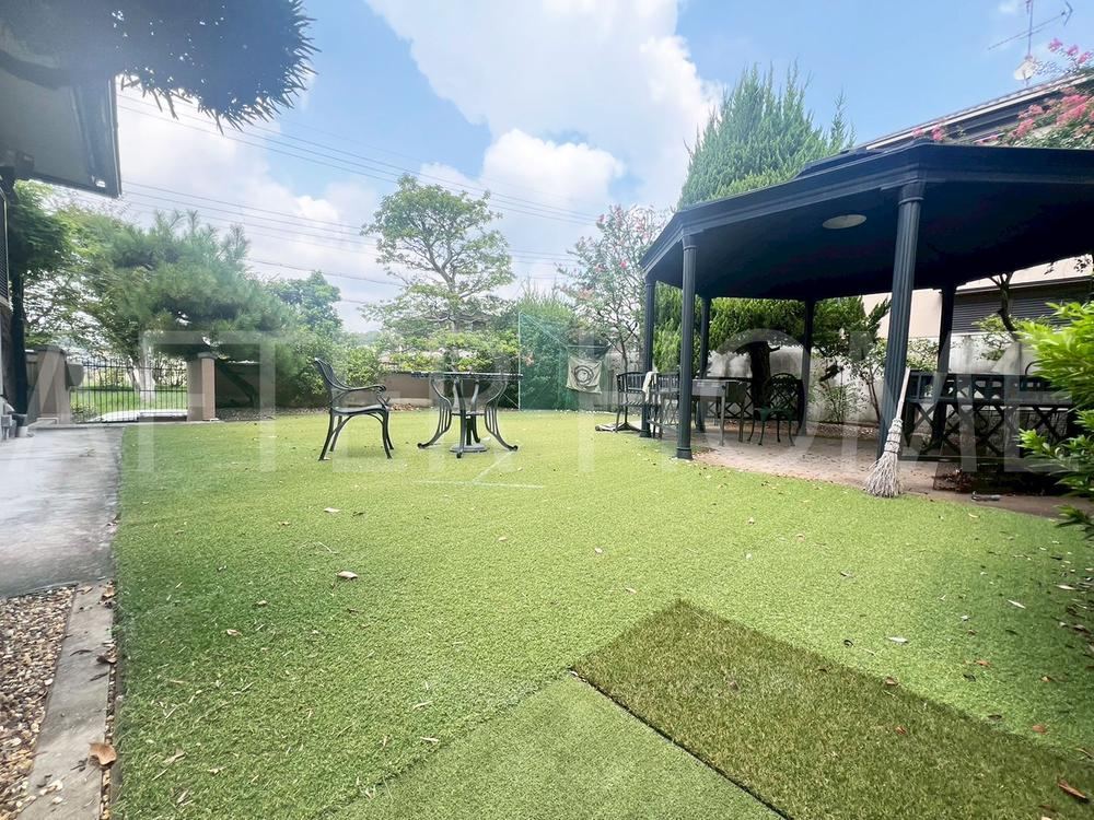 Charming 8LDK House in Kyotanabe with Large Yard - Photo 1