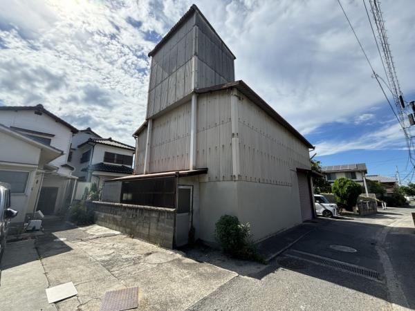 Spacious Storage Warehouse in Niihama - Photo 1