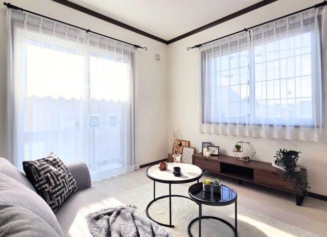 Seismic-Resistant 4LDK House with Recent Renovation - Photo 1