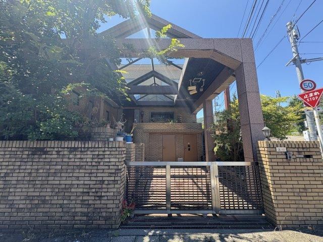 Large Family Home with Ocean View Near Usami Station - Photo 1