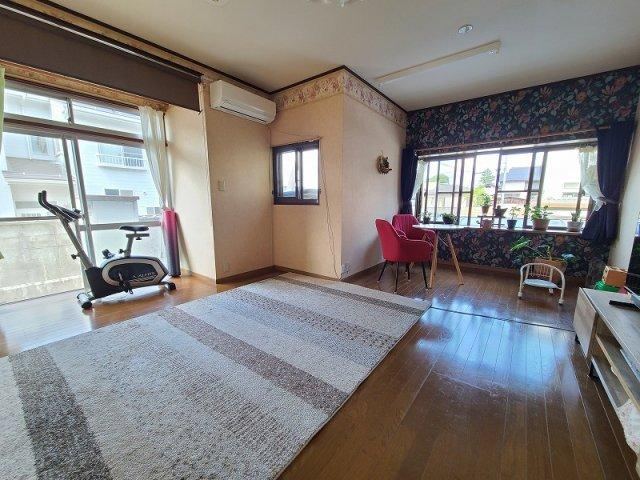 Spacious 5LDK Home in Kaminogi - Photo 1