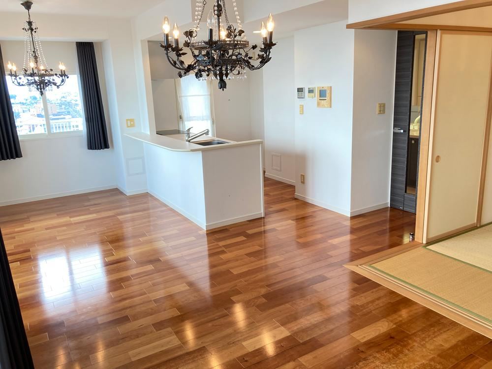 Modern 4LDK Apartment in Kitakami - Photo 1
