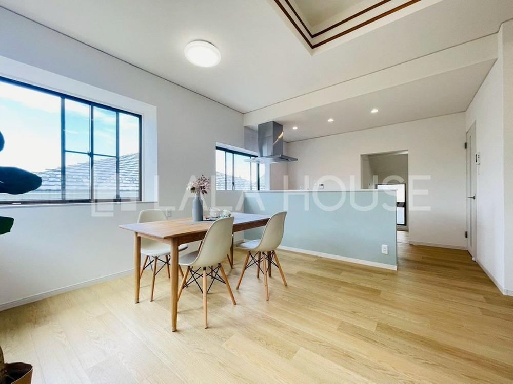 Renovated 4LDK House with Garage in Haraichi - Photo 1