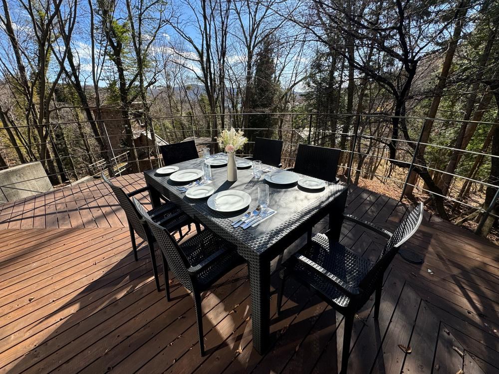 Designer House Surrounded by Nature in Yamanashi - Photo 1