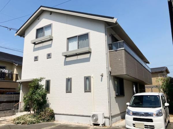 Large 2-Family Home by Misawa in Kumagaya - Photo 1