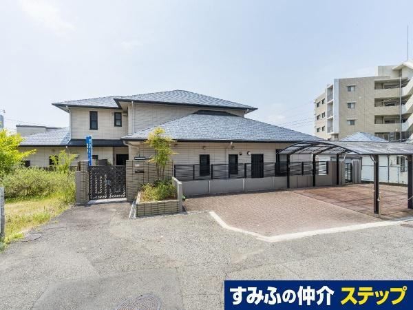 Spacious 7LDK Two-Family Home in Goshikiyama - Photo 1