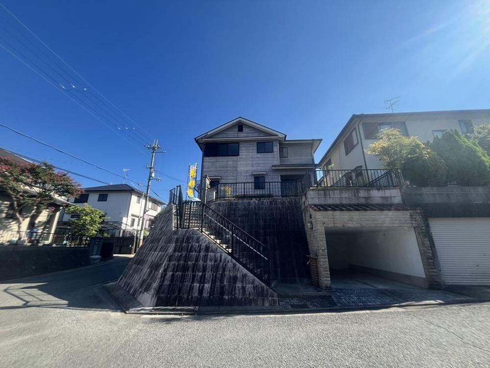 Bright 5LDK Detached House in Sakura-zaka - Photo 1