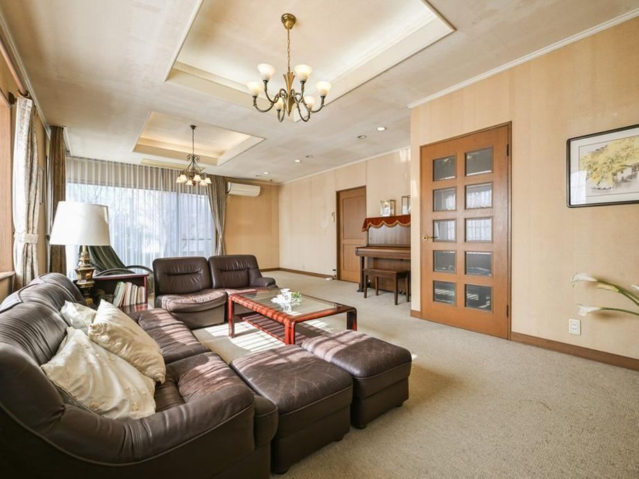 Modern 4LDK Home in Uenokiyoshigaoka - Photo 1