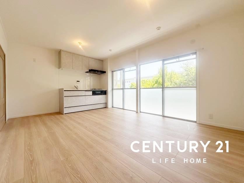 Renovated 2LDK Apartment in Aobadai - Photo 1
