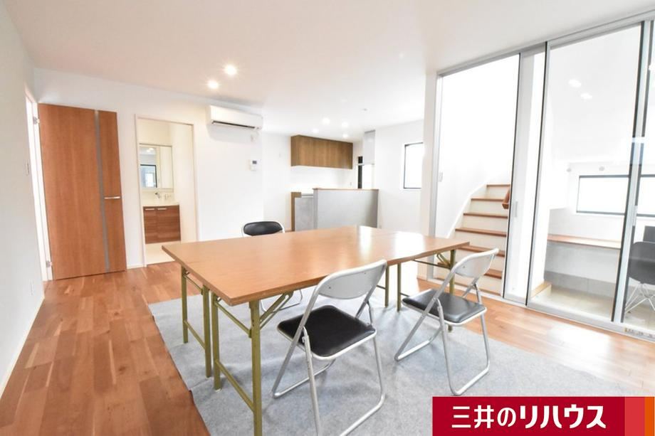 Modern 3LDK Home in Nakamizo - Photo 1