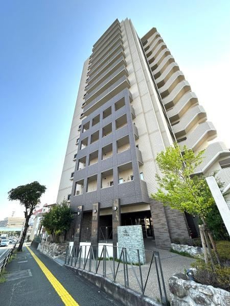 4LDK apartment in Chuo Ward, Kumamoto - Photo 1