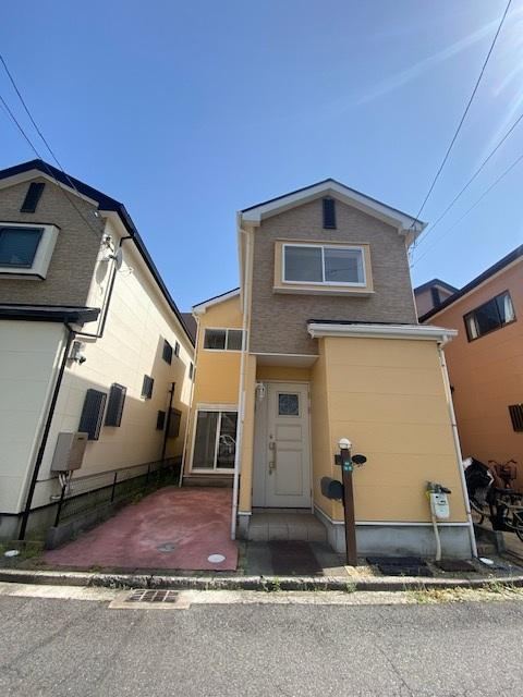 Spacious 4LDK Detached House with Parking in Nishinomiya - Photo 1
