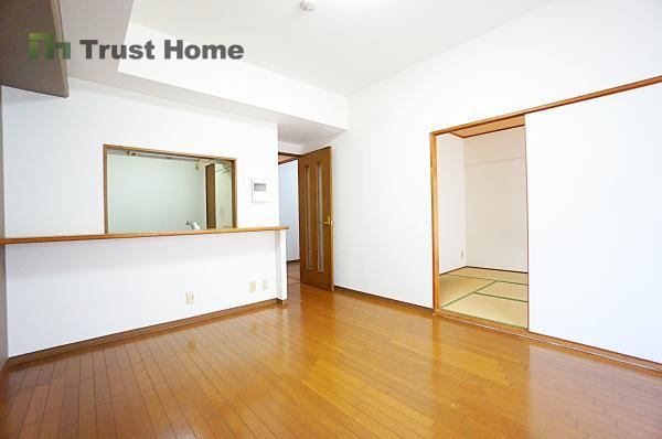 3LDK apartment in Akashi, Hyogo - Photo 1