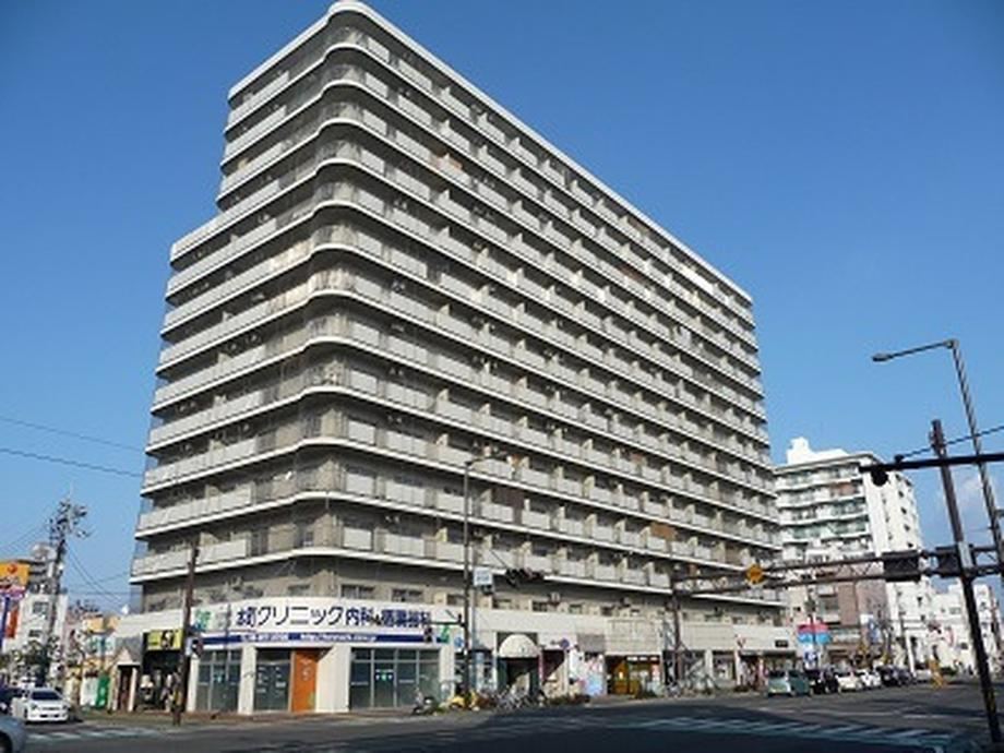 2DK apartment in Matsuyama, Ehime - Photo 1