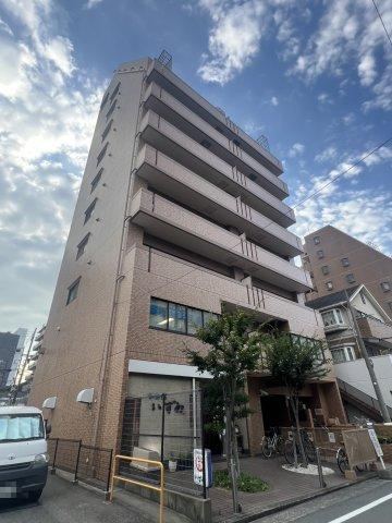 4LDK apartment in Wakayama, Wakayama - Photo 1