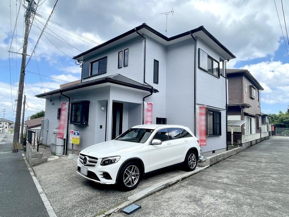 Beautifully Renovated 3LDK House Ready for Immediate Occupancy - Photo 1