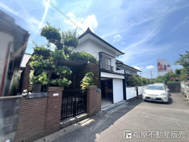 6DK Home in Ozai with Convenient Access - Photo 1