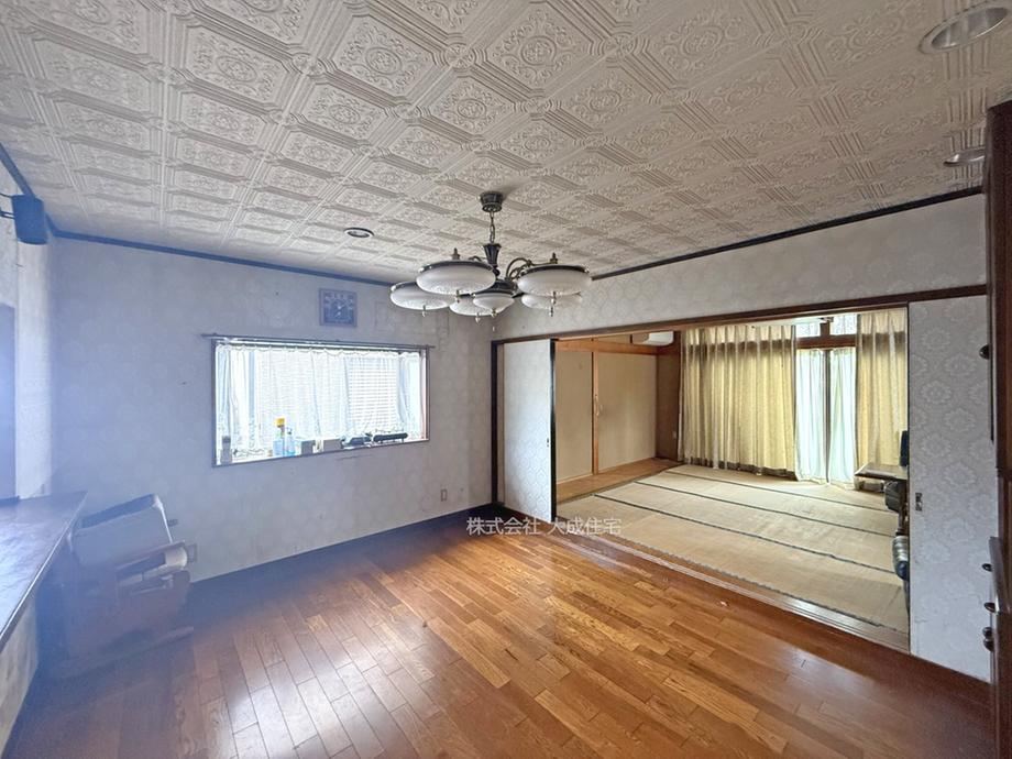 Spacious 7DK House with Wooden Deck in Kawagoe - Photo 1