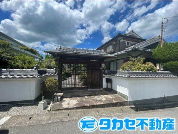 Spacious 6LDK House in Nomura-cho, Nishi-Waki - Photo 1
