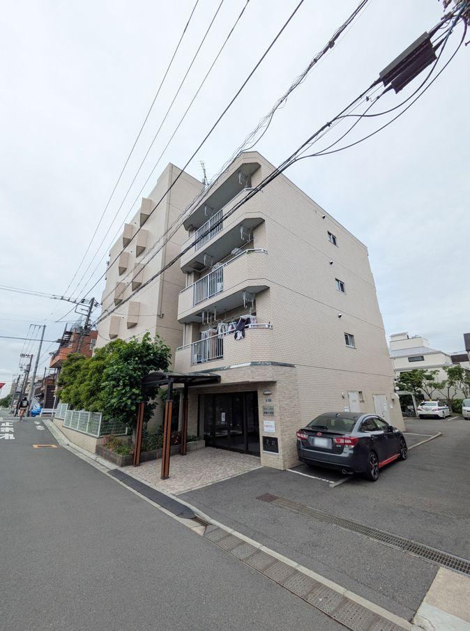 Pet-Friendly 2DK Apartment with Full Renovation in Kugahara - Photo 1