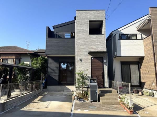 Modern 3LDK House Near Terrace Mall in Hachigasaki, Matsudo - Photo 1