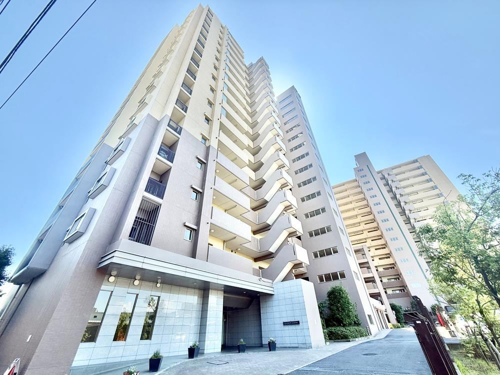 Family-Friendly 4LDK Apartment in Wanagaya - Photo 1