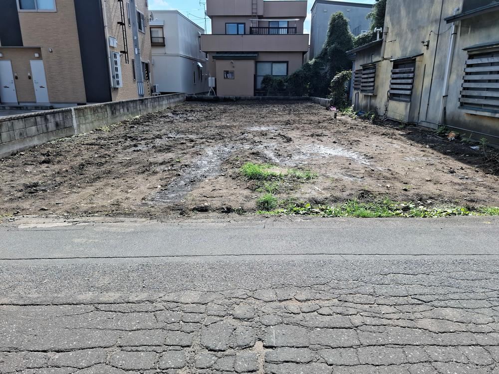 Vacant Land Near Schools in Hanazono, Aomori - Photo 1