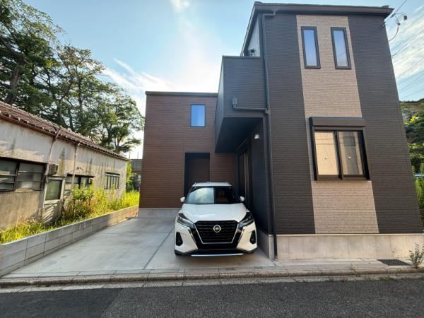 Newly Built 3LDK Home Near Daidocho Station - Photo 1