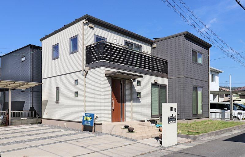 Modern 5LDK Sekisui Heim Home with Parking for 4 Cars - Photo 1