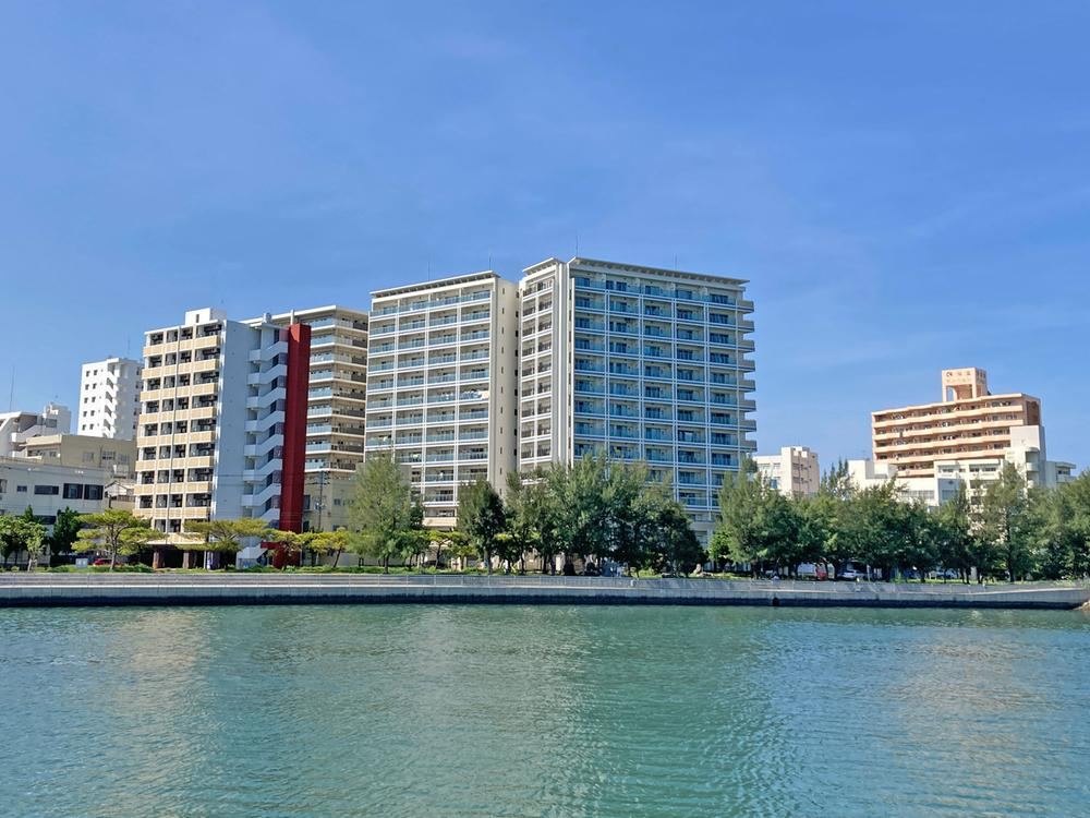 3LDK apartment in Naha, Okinawa - Photo 1