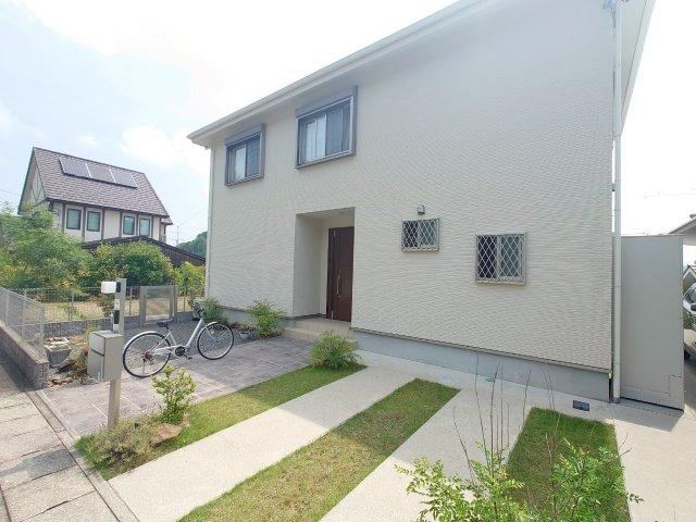 Spacious 4LDK Detached House in Nantan - Photo 1