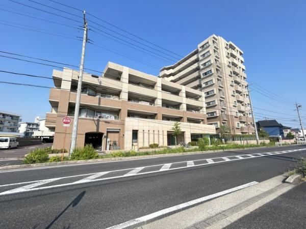3LDK apartment in Anjo, Aichi - Photo 1