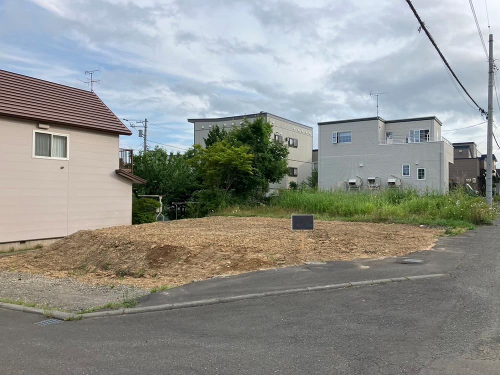 Corner Lot Land in Kitahiroshima - Photo 1