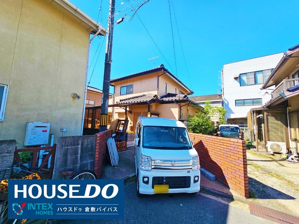 Renovated House in Kurashiki's Quiet Neighborhood - Photo 1