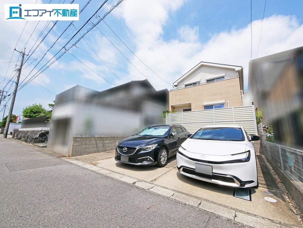 Modern 4LDK Home Near Aoyama Station in Handa - Photo 1