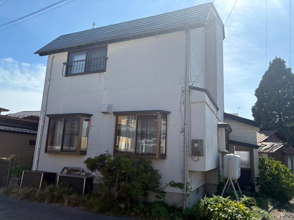 Modern 4LDK House with Living Staircase - Photo 1