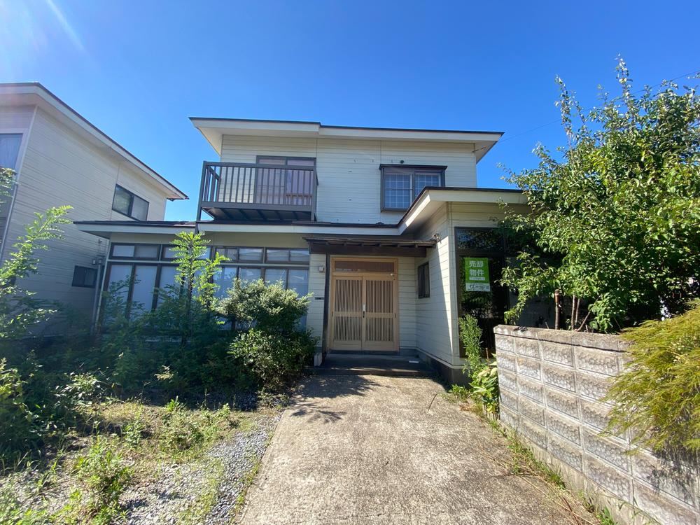 Versatile 4LDK Home with Japanese Rooms in Noshiro - Photo 1