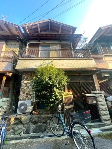 Cozy 3DK House Near Minami-Tatsumi Station, Osaka - Photo 1