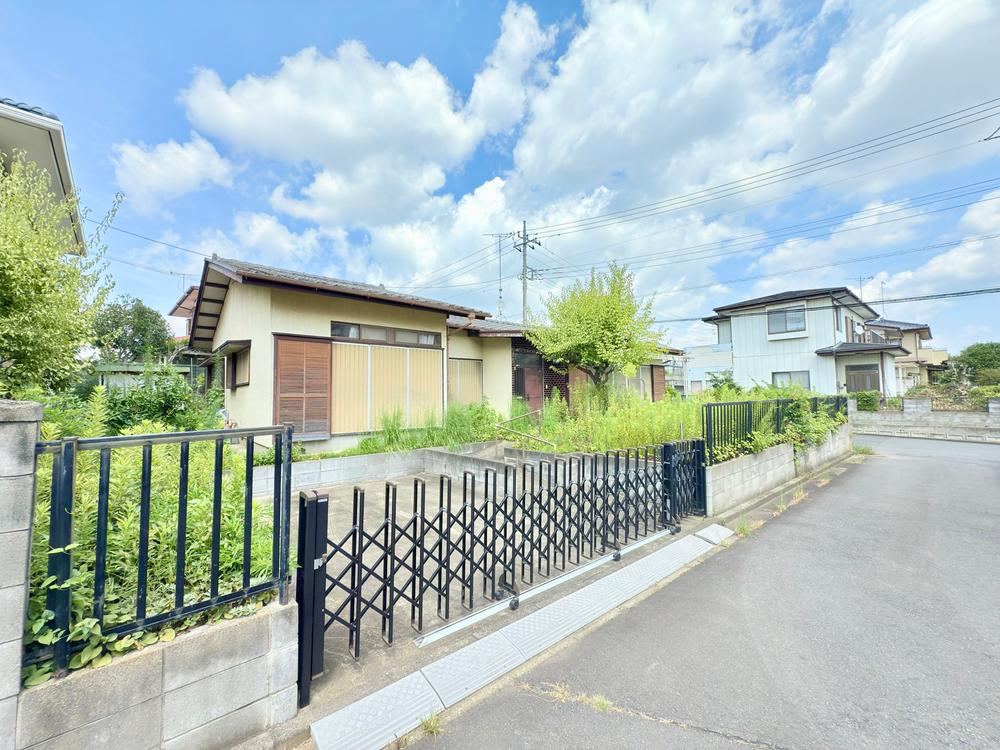Corner Land in Miwa 3 Near Akatsuka Station - Photo 1