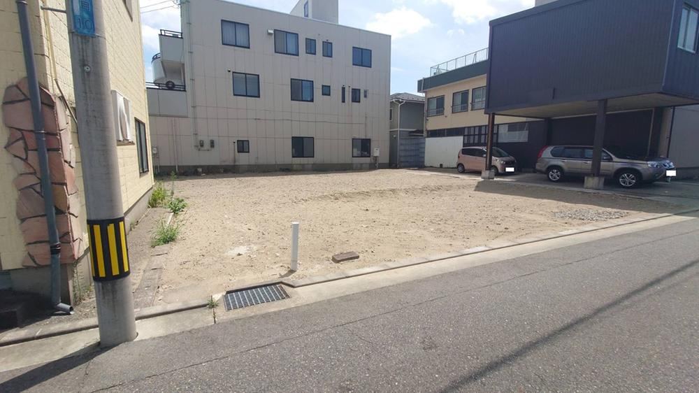 Land in Kamishorimachi with No Building Conditions - Photo 1