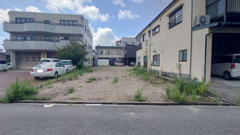 Land in Kamijyo with Convenient Access to Commercial Facilities - Photo 1